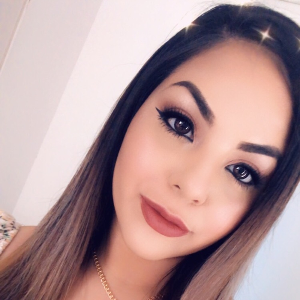 Meet your Posher, Alondra